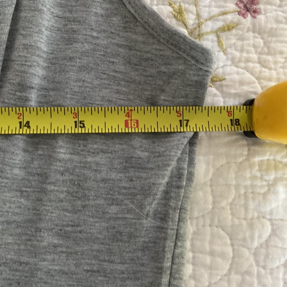 Cute side button detail top in size S - Picture 6 of 6